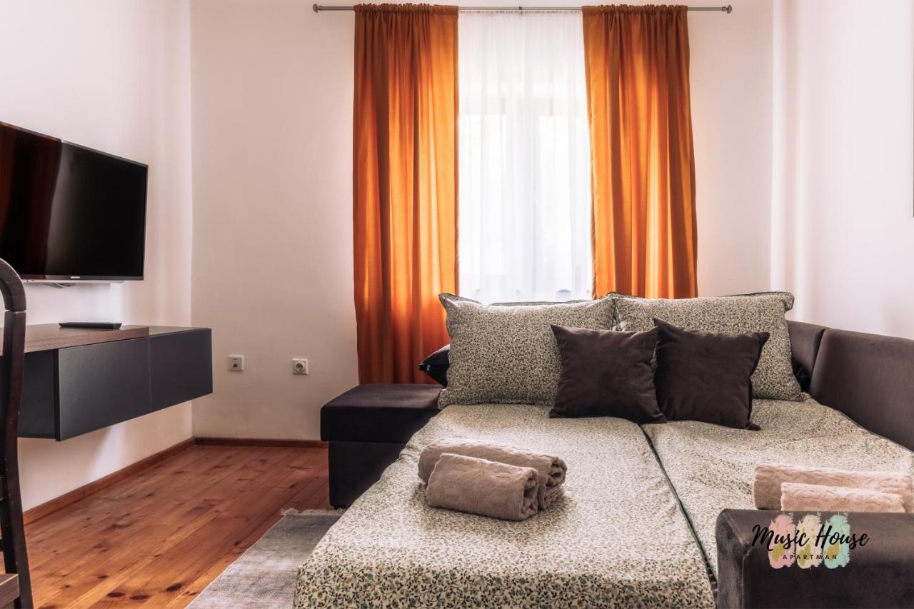 Music House Apartment Tuzla Exterior foto